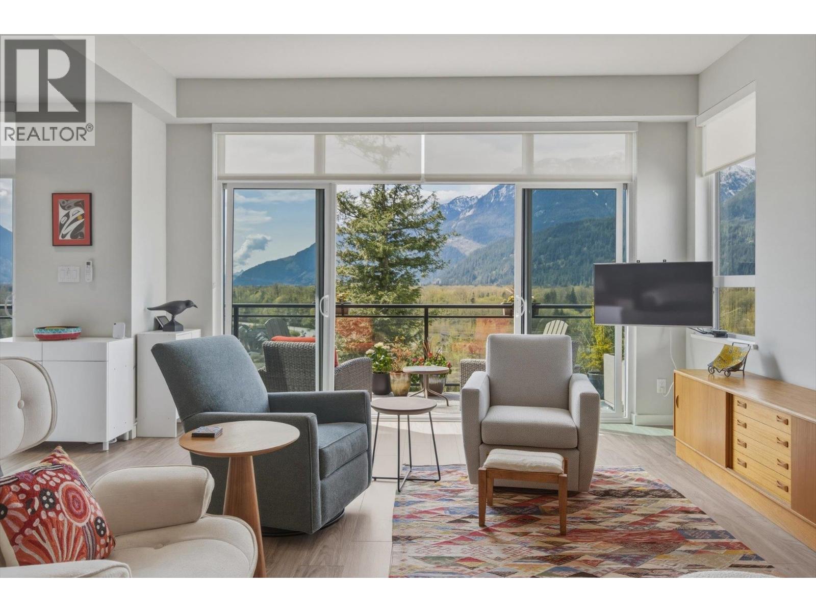 41235 Highline Place, Squamish, British Columbia  V8B 1C2 - Photo 6 - R3113479