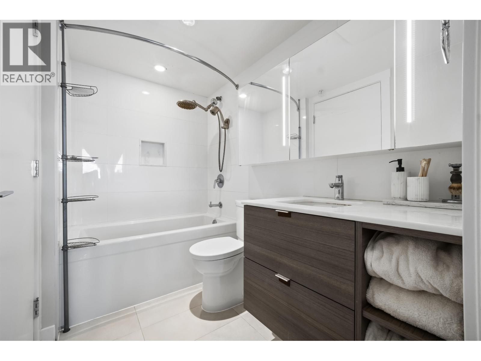 1206 602 Como Lake Avenue, Coquitlam, British Columbia  V3J 0G2 - Photo 15 - R3113497