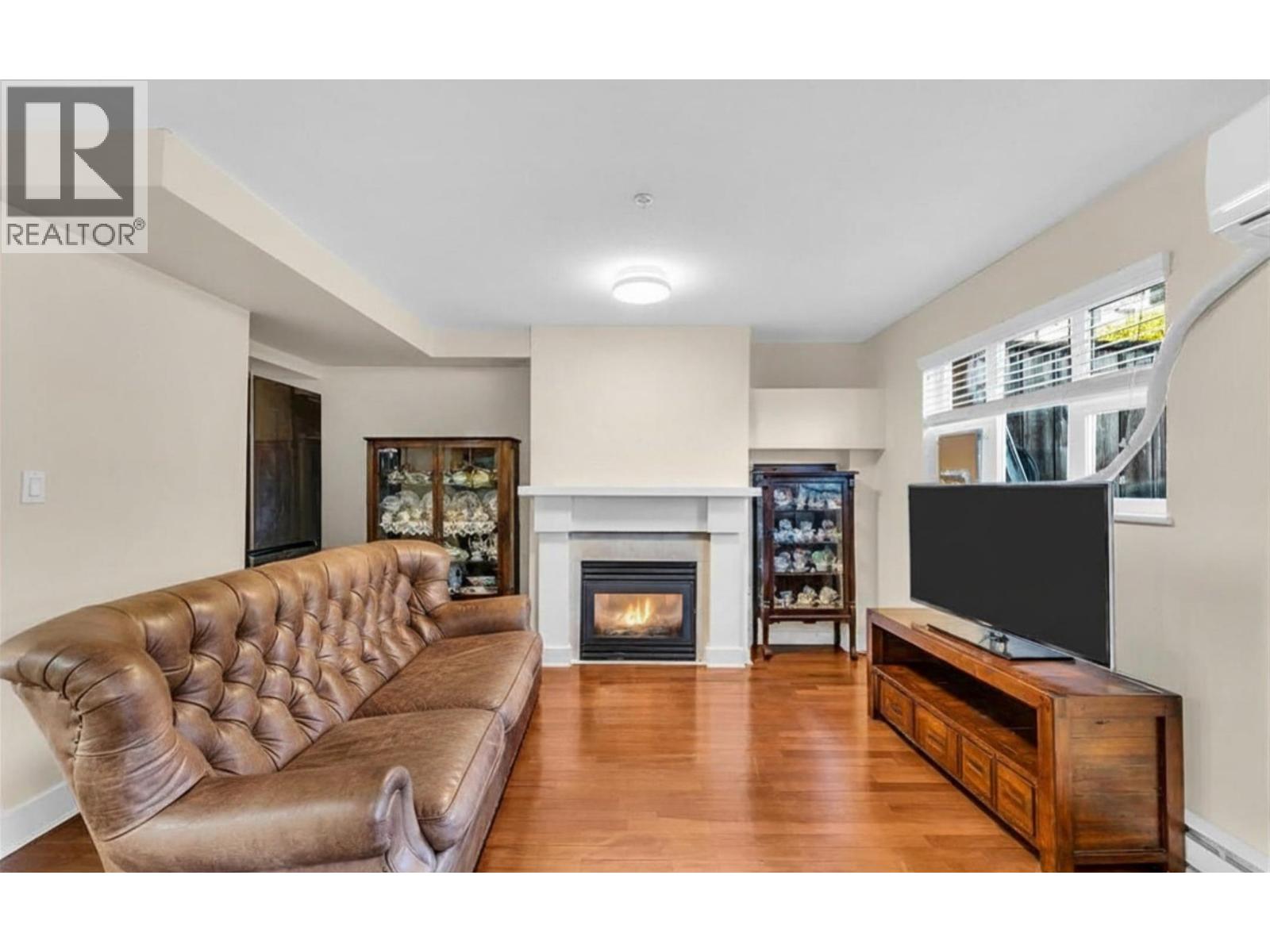 206 2071 W 42nd Avenue, Vancouver, British Columbia  V6M 2B4 - Photo 3 - R3113506