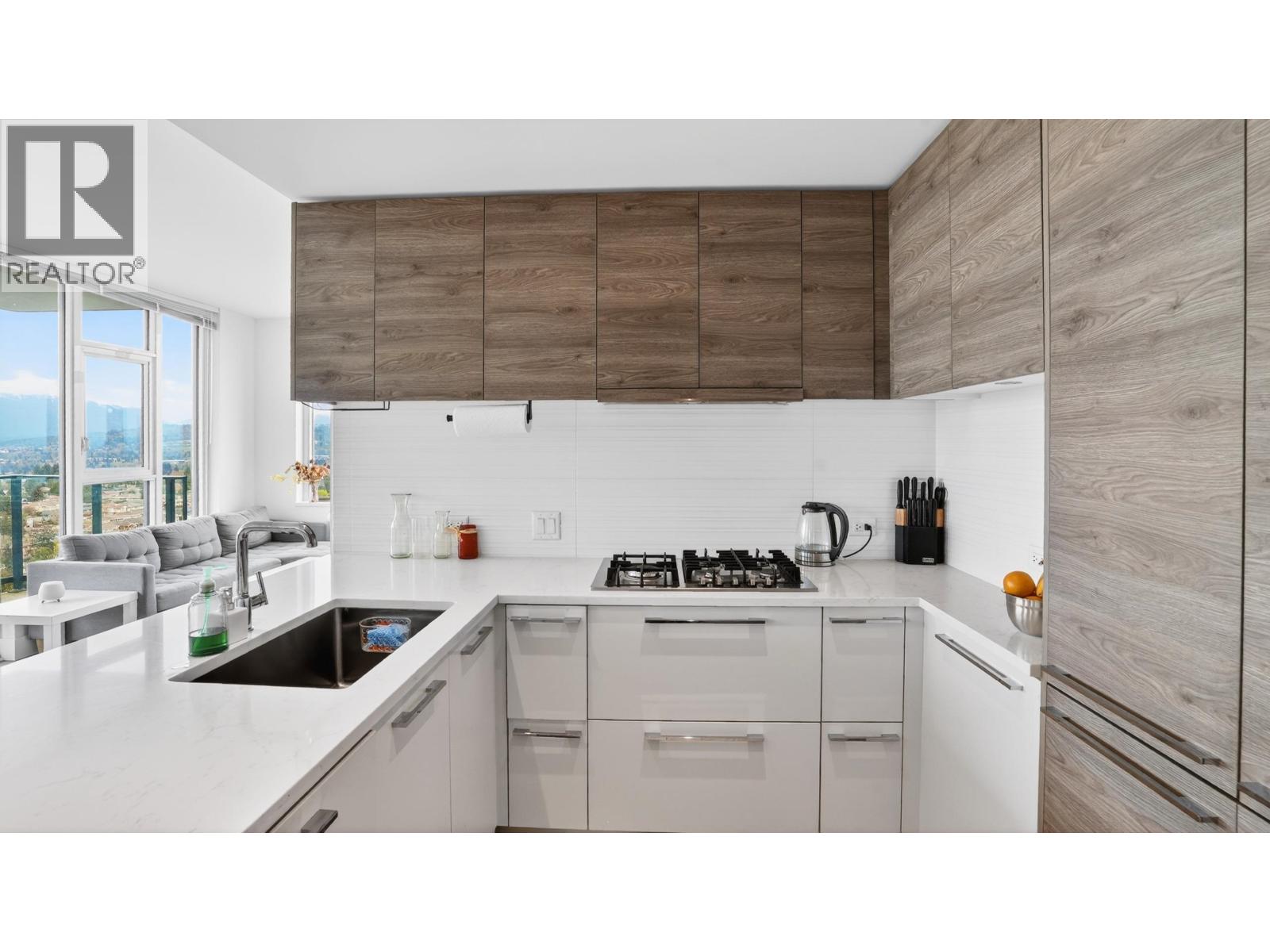 2205 7303 Noble Lane, Burnaby, British Columbia  V3N 0H2 - Photo 13 - R3113519