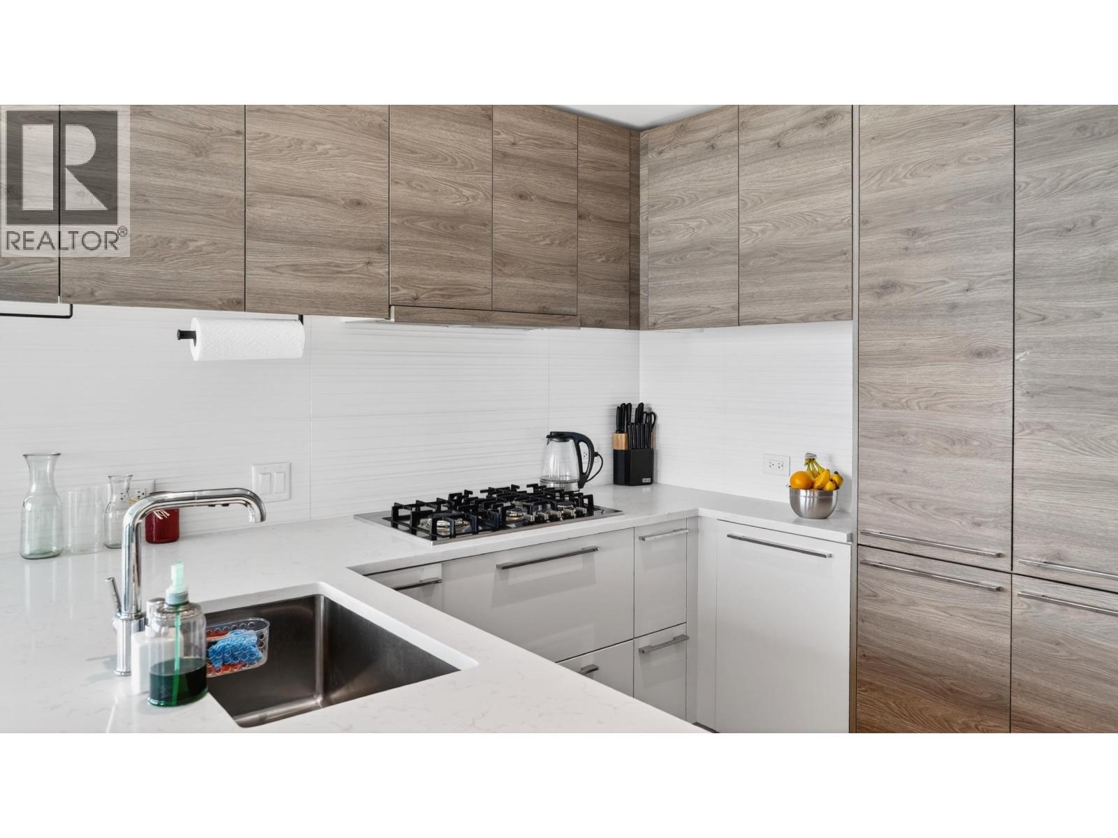 2205 7303 Noble Lane, Burnaby, British Columbia  V3N 0H2 - Photo 14 - R3113519