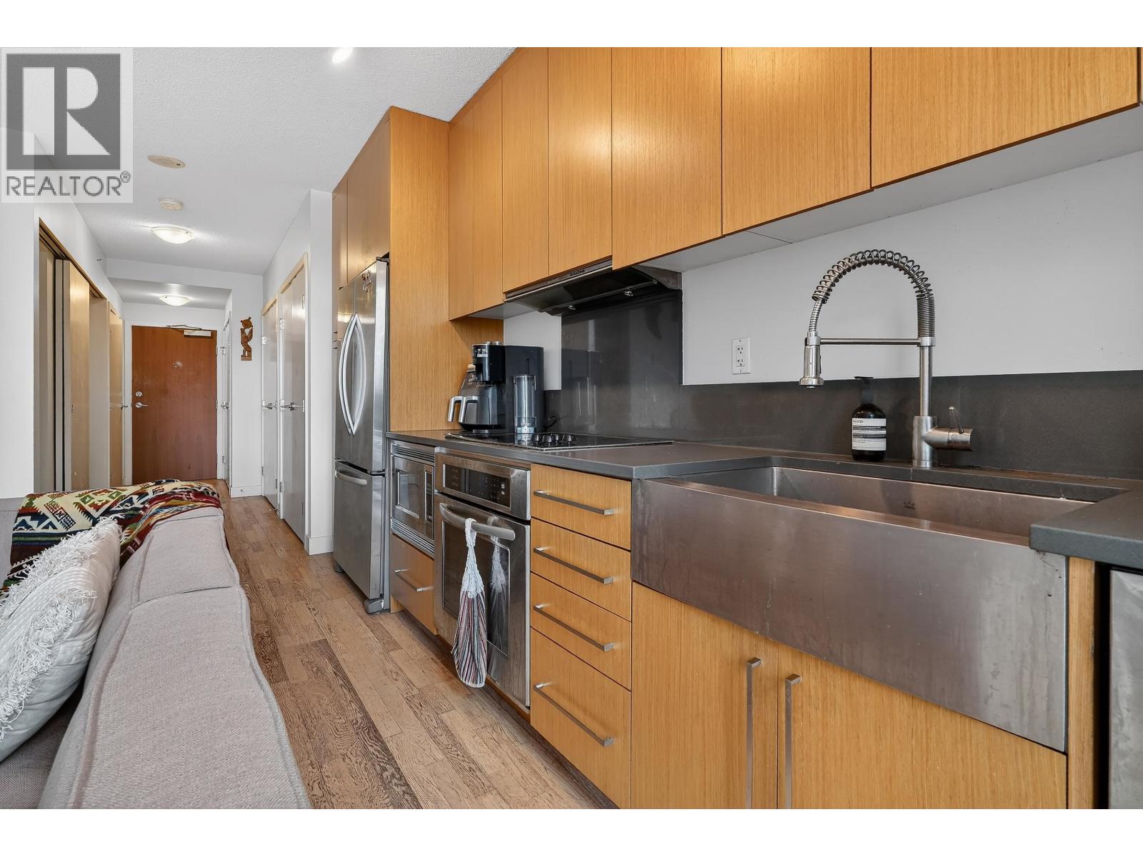 904 251 E 7th Avenue, Vancouver, British Columbia  V5T 0B9 - Photo 8 - R3113521