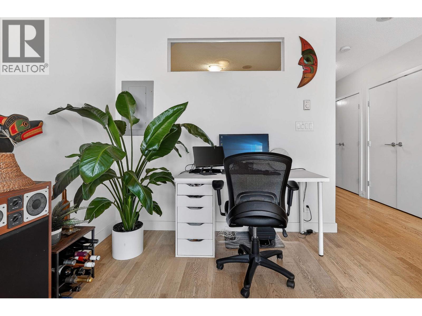 904 251 E 7th Avenue, Vancouver, British Columbia  V5T 0B9 - Photo 9 - R3113521