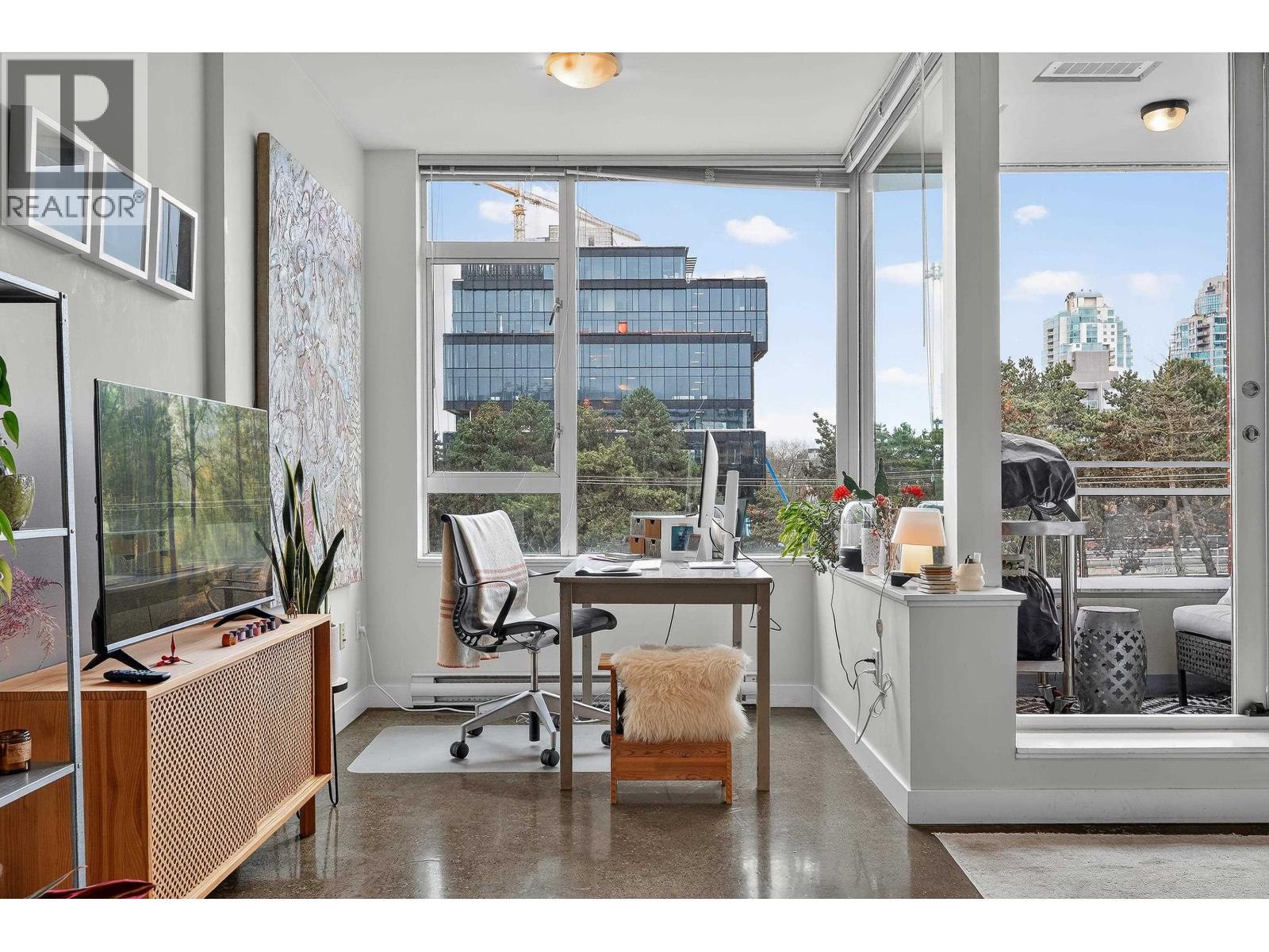 417 221 Union Street, Vancouver, British Columbia  V6A 0B4 - Photo 4 - R3113527