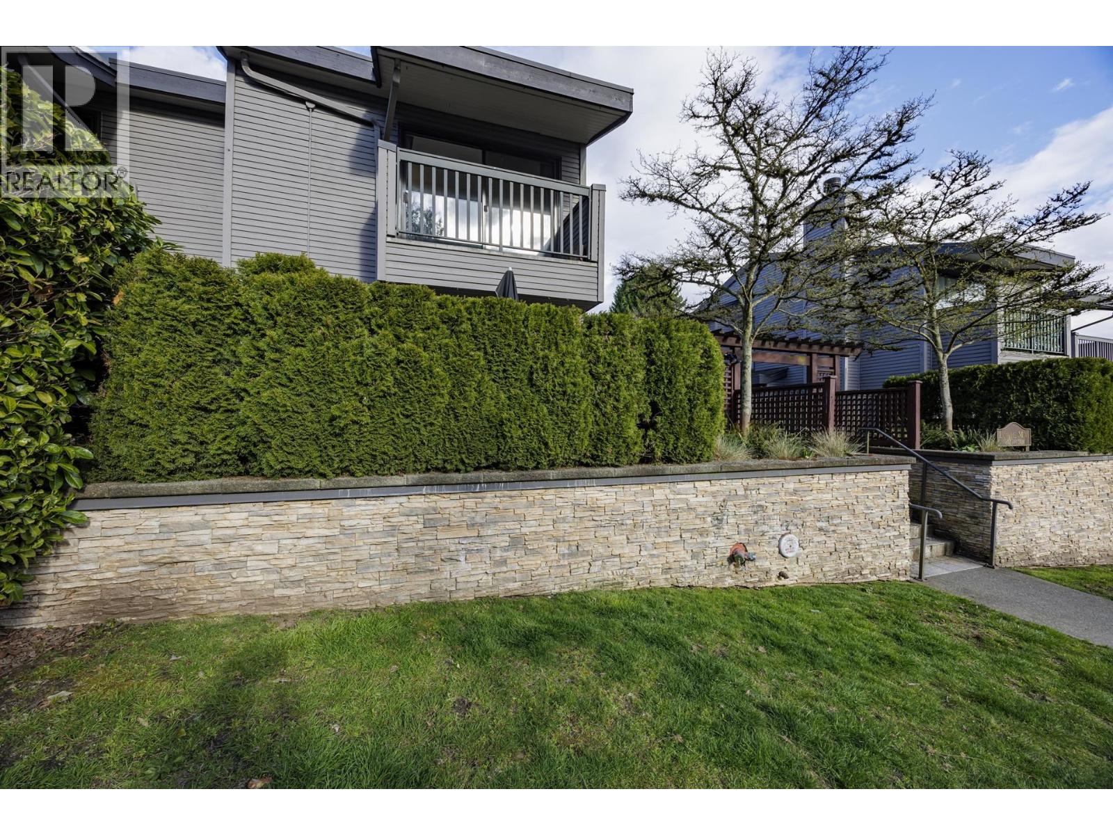 3132 Lonsdale Avenue, North Vancouver, British Columbia  V7N 3J8 - Photo 1 - R3113535