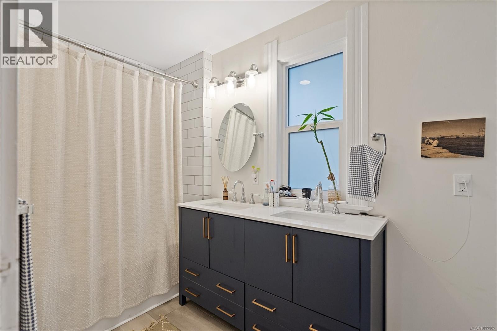 320 Moss St, Victoria, British Columbia  V8V 4M9 - Photo 18 - 1032302