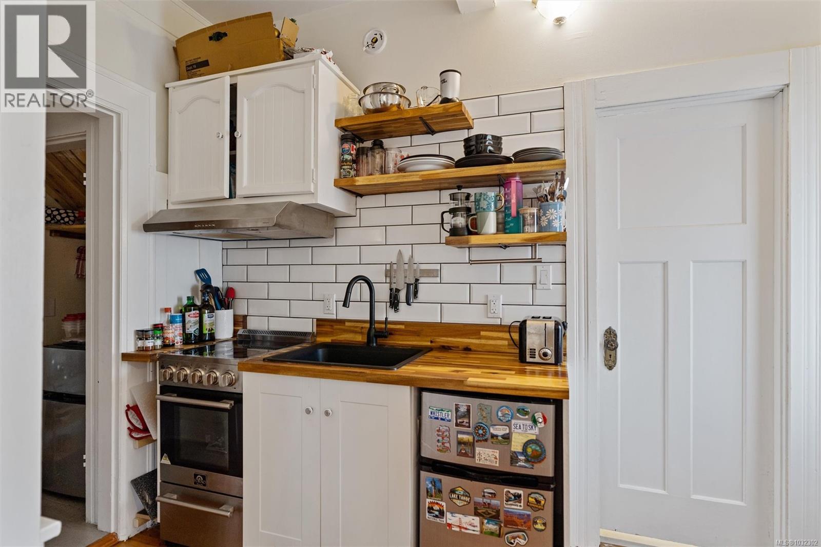 320 Moss St, Victoria, British Columbia  V8V 4M9 - Photo 57 - 1032302