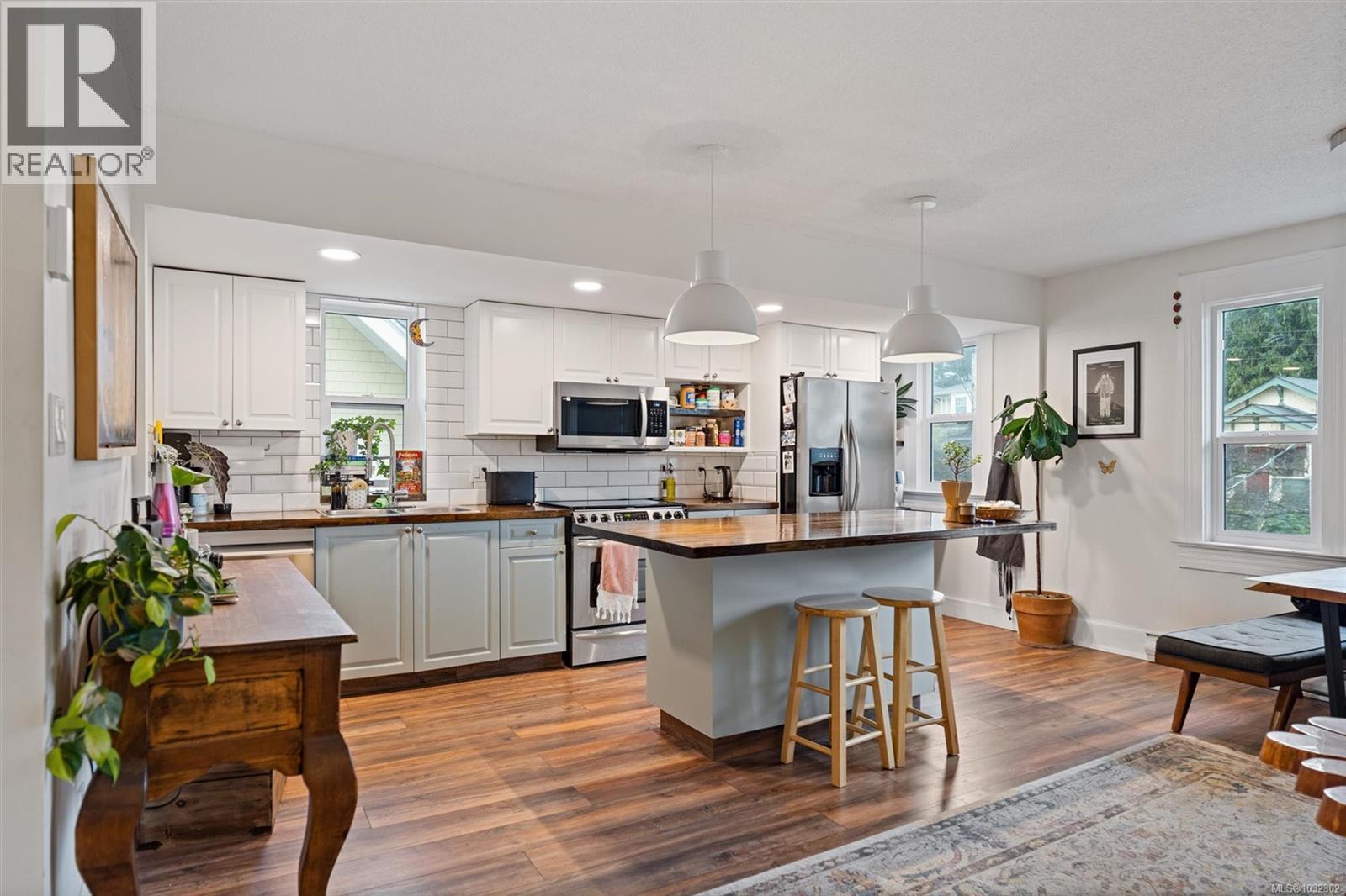 320 Moss St, Victoria, British Columbia  V8V 4M9 - Photo 9 - 1032302