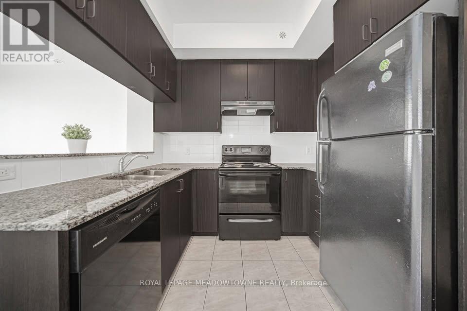 407 - 50 Sky Harbour Drive, Brampton, Ontario  L6Y 6B8 - Photo 5 - W12996988