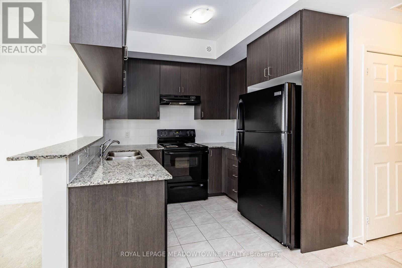 407 - 50 Sky Harbour Drive, Brampton, Ontario  L6Y 6B8 - Photo 6 - W12996988