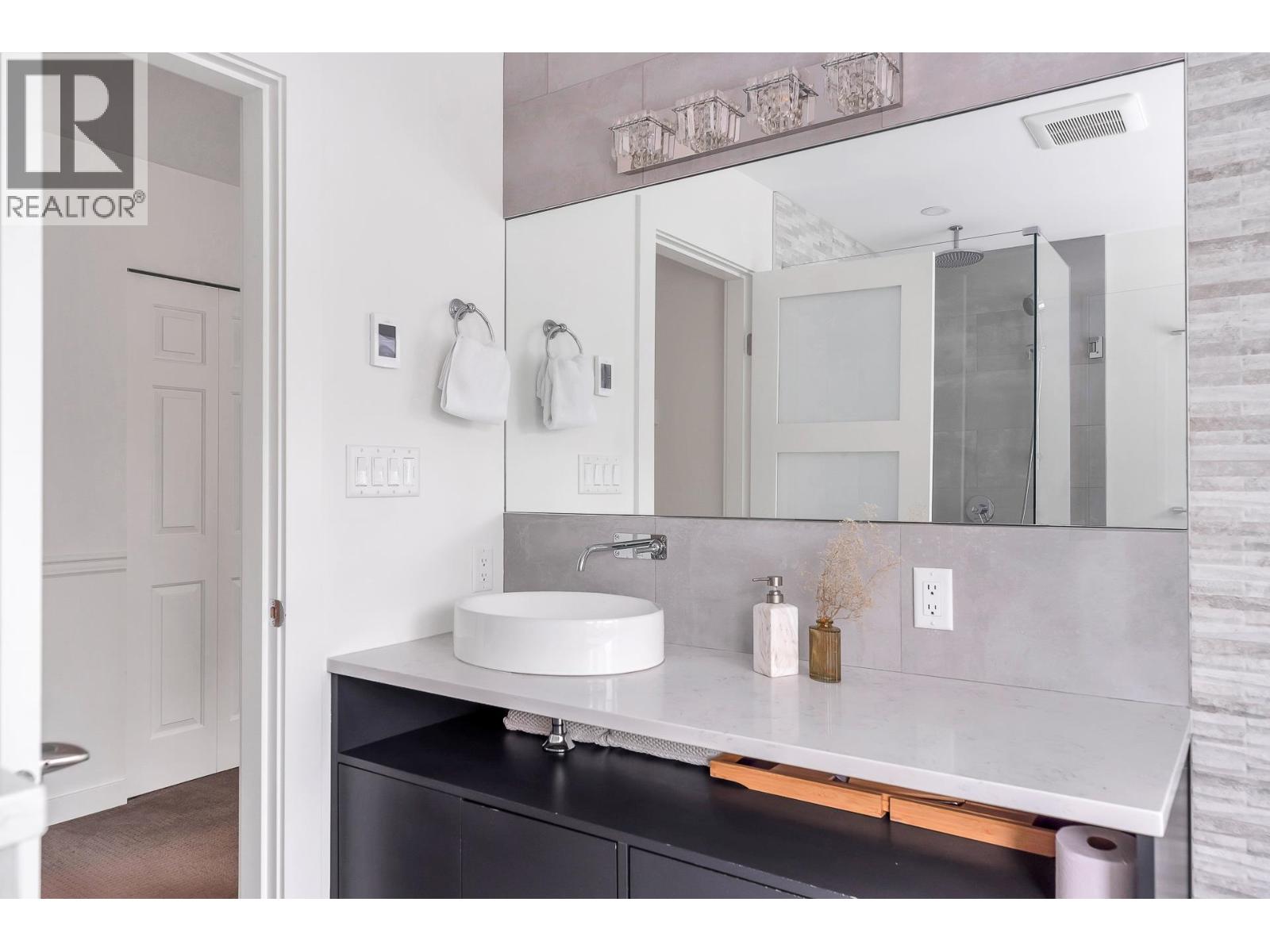 2021 Rufus Drive, North Vancouver, British Columbia  V7J 2N2 - Photo 26 - R3113484