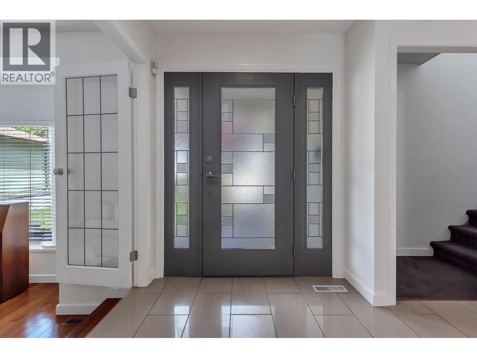 2021 Rufus Drive, North Vancouver, British Columbia  V7J 2N2 - Photo 36 - R3113484