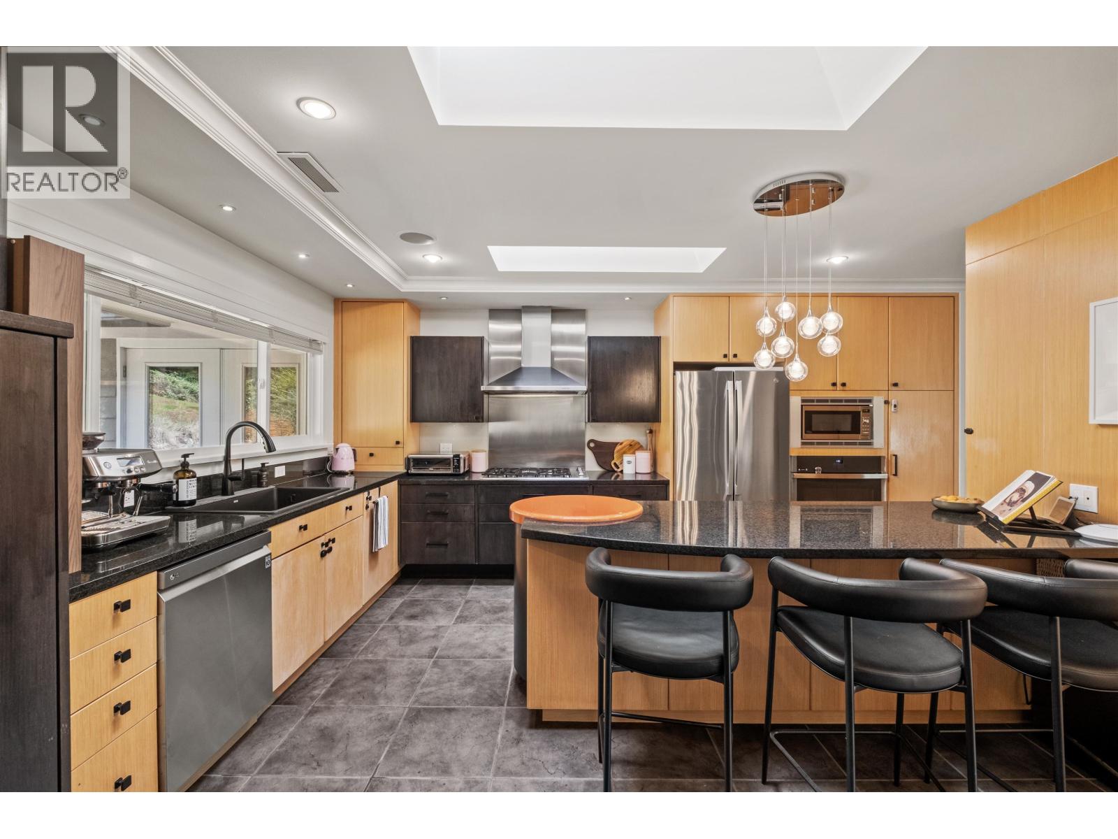 355 Rabbit Lane, West Vancouver, British Columbia  V7S 1J1 - Photo 10 - R3113487