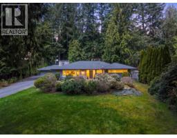 355 RABBIT LANE, West Vancouver, British Columbia