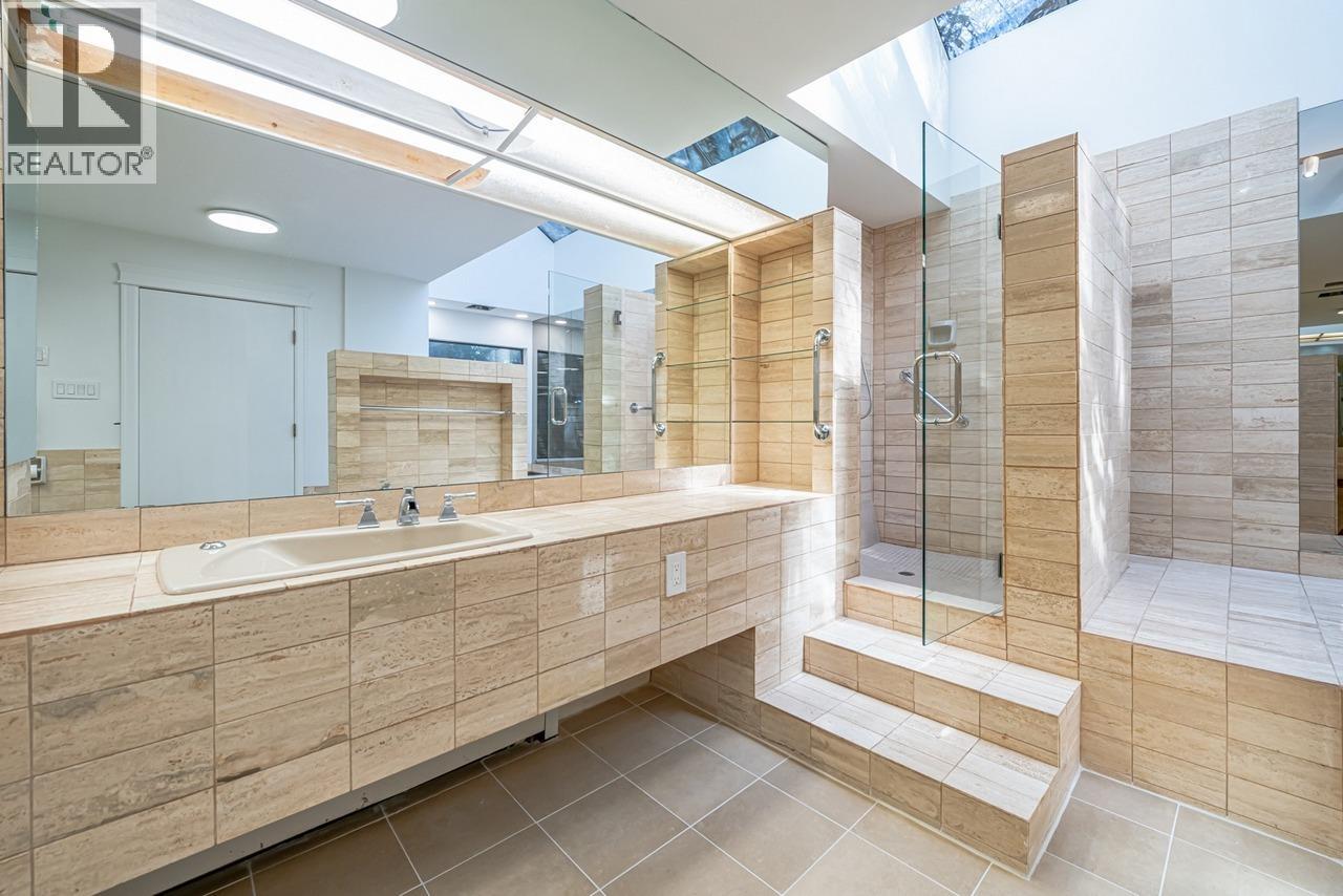 5260 Kew Road, West Vancouver, British Columbia  V7W 2W2 - Photo 27 - R3113511