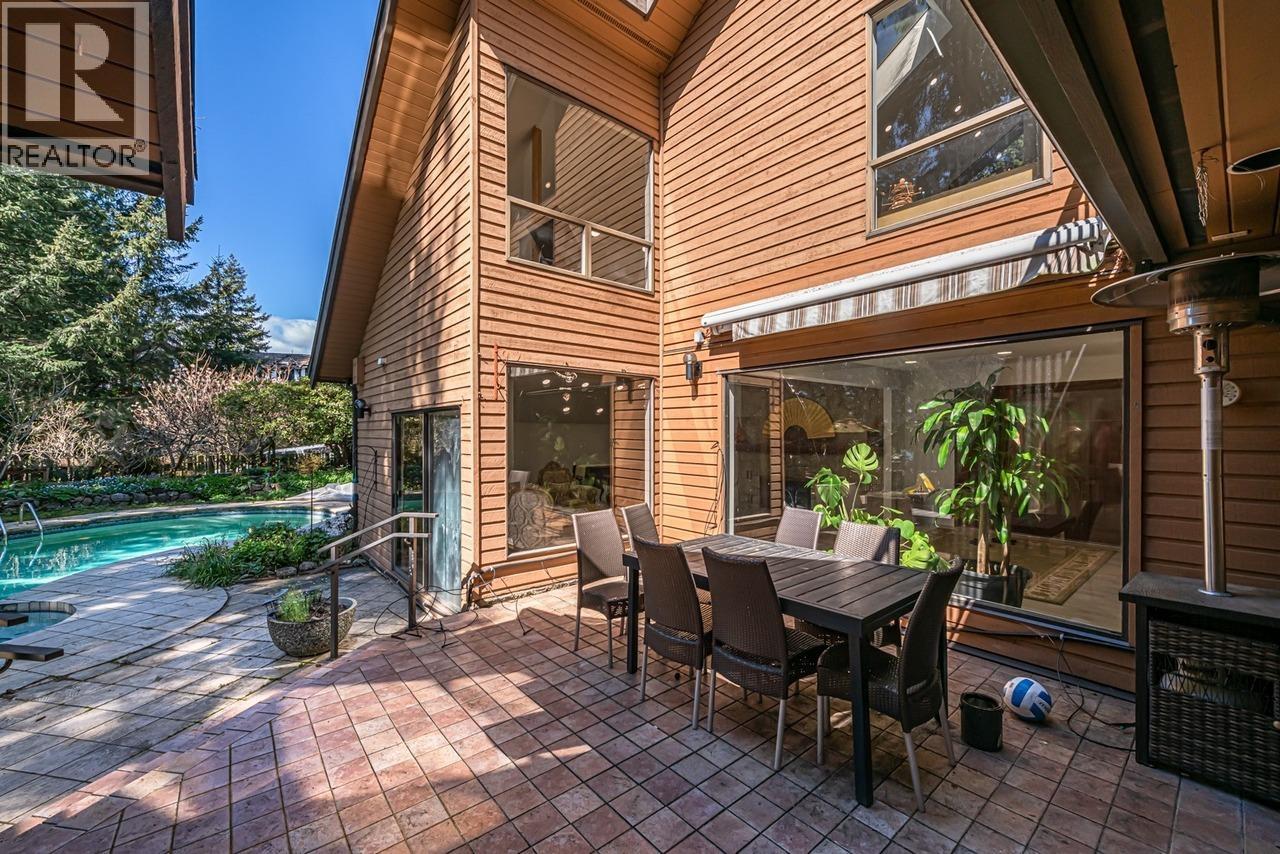 5260 Kew Road, West Vancouver, British Columbia  V7W 2W2 - Photo 38 - R3113511