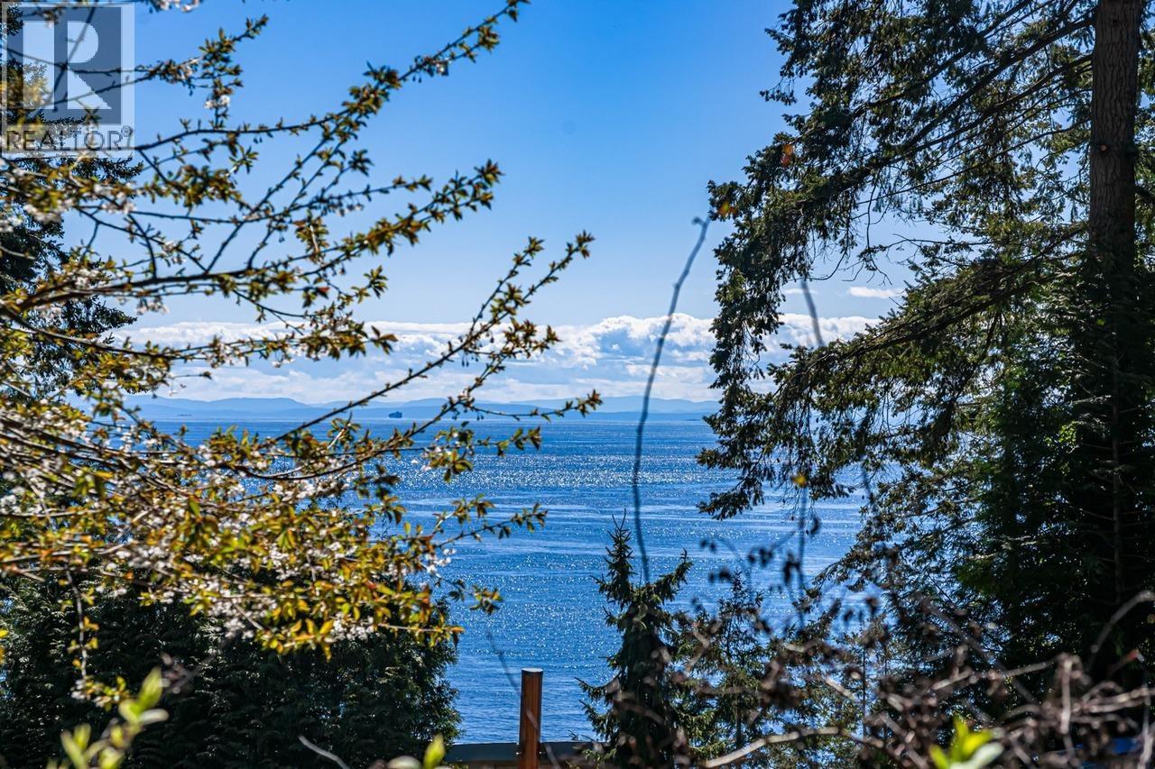 5260 Kew Road, West Vancouver, British Columbia  V7W 2W2 - Photo 39 - R3113511