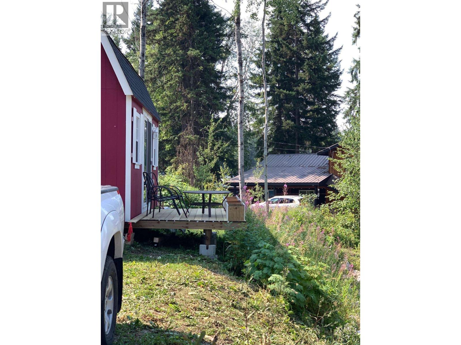 4068 Eagle Creek Road, Forest Grove, British Columbia  V0K 1M0 - Photo 6 - R3112694