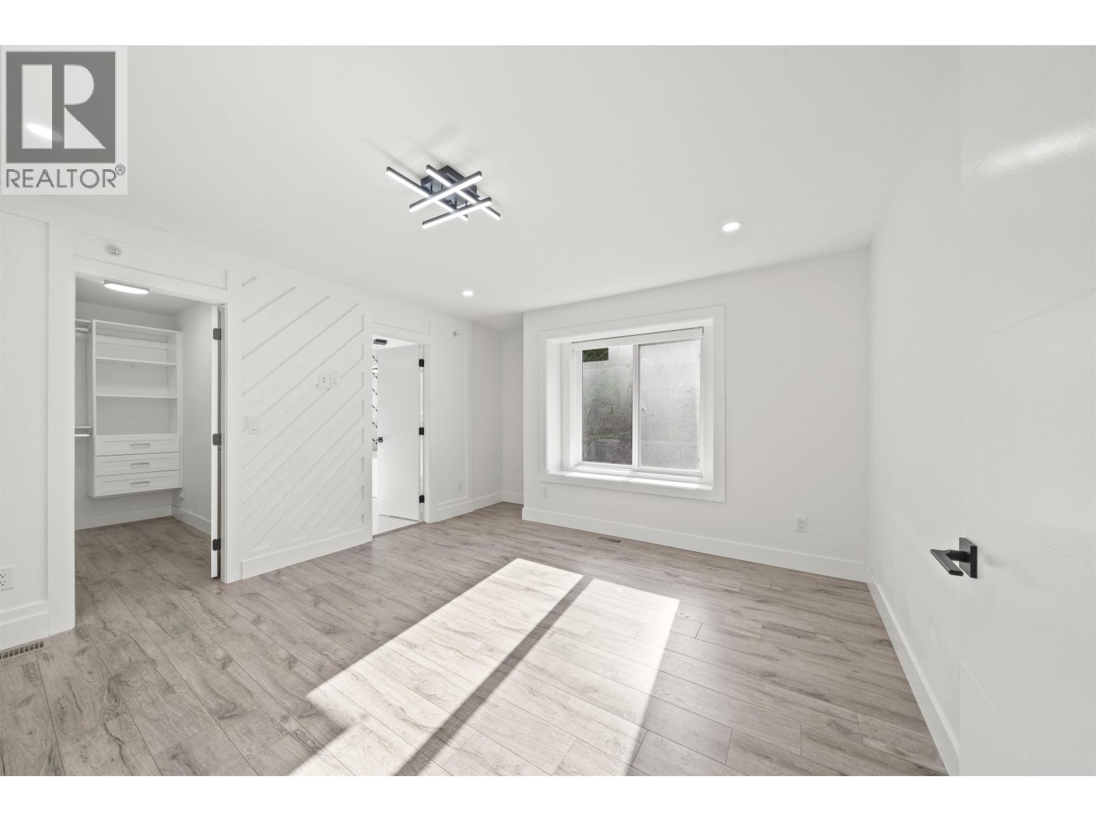 10500 Mcveety Street, Maple Ridge, British Columbia  V2W 0K3 - Photo 21 - R3113529