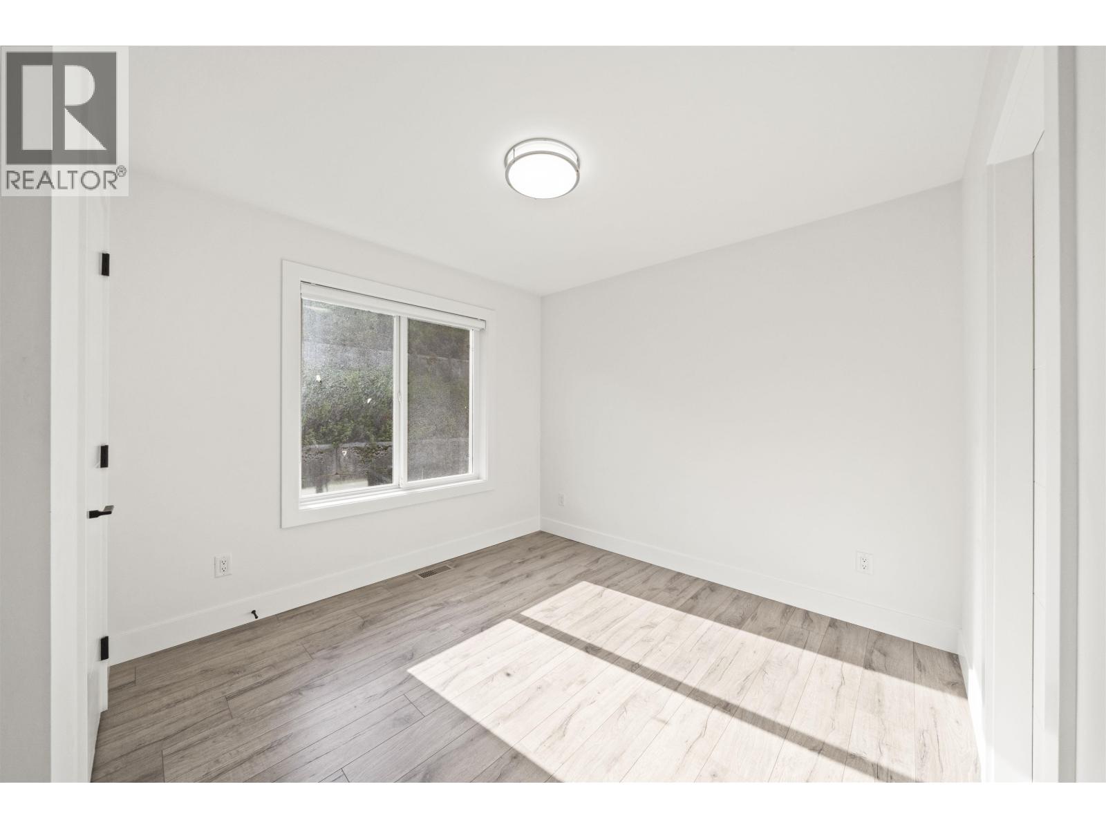 10500 Mcveety Street, Maple Ridge, British Columbia  V2W 0K3 - Photo 25 - R3113529