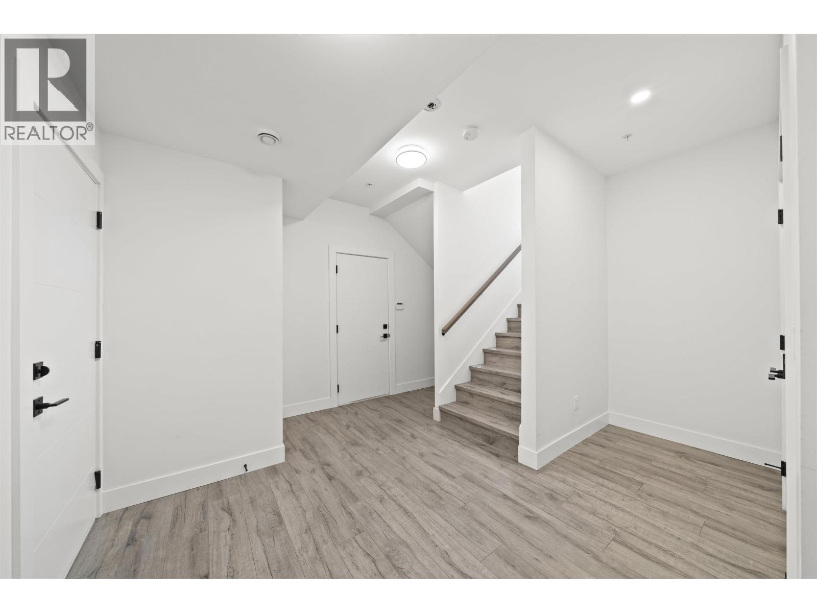 10500 Mcveety Street, Maple Ridge, British Columbia  V2W 0K3 - Photo 27 - R3113529