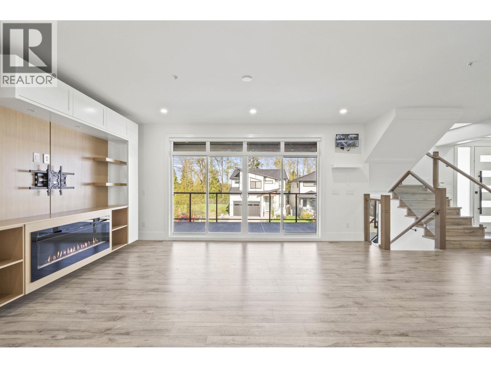 10500 Mcveety Street, Maple Ridge, British Columbia  V2W 0K3 - Photo 7 - R3113529