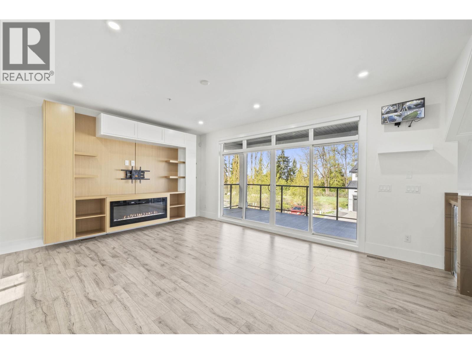 10500 Mcveety Street, Maple Ridge, British Columbia  V2W 0K3 - Photo 8 - R3113529