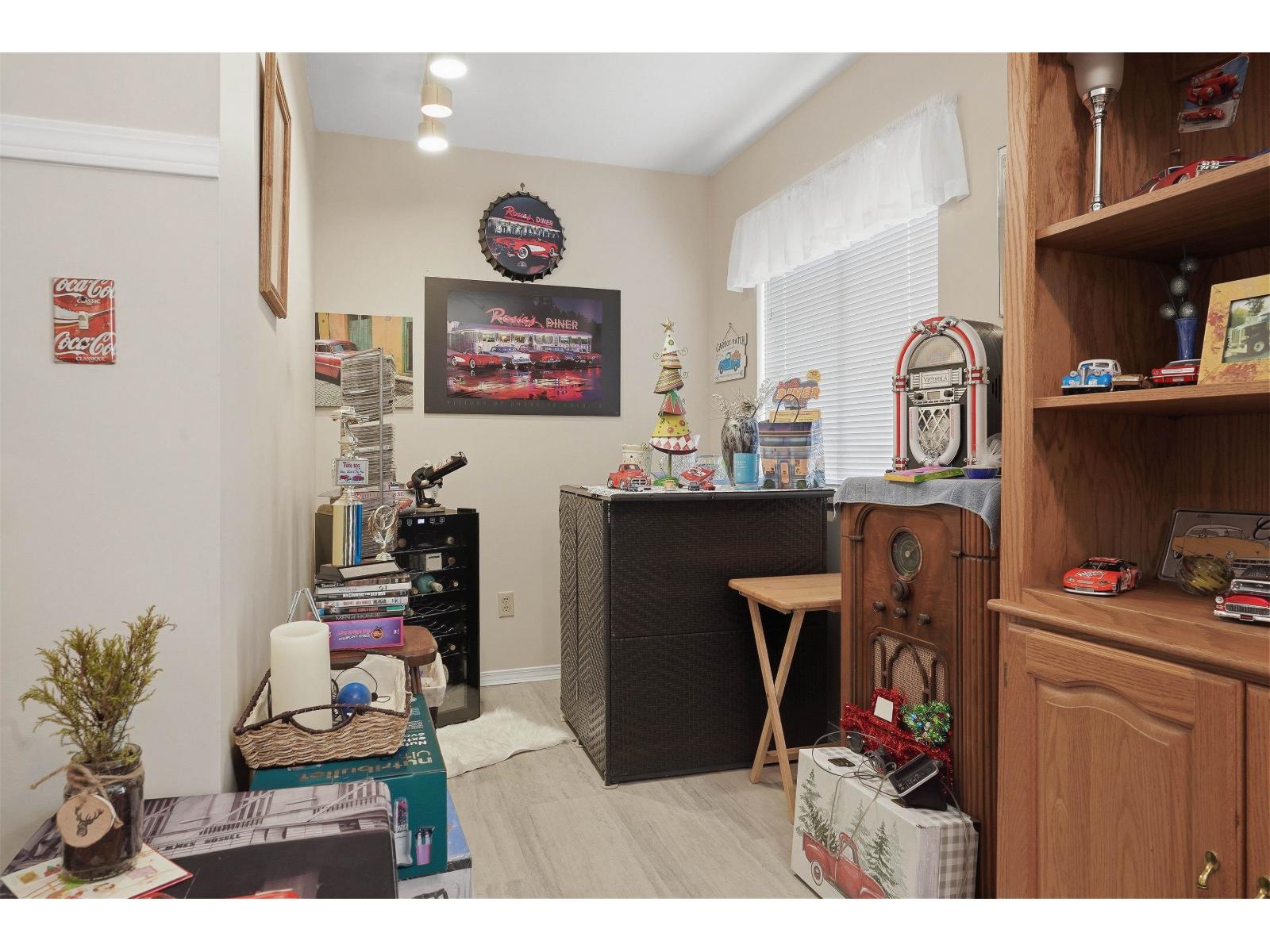 4223 200a Street, Langley, British Columbia  V3A 4S3 - Photo 11 - R3104283