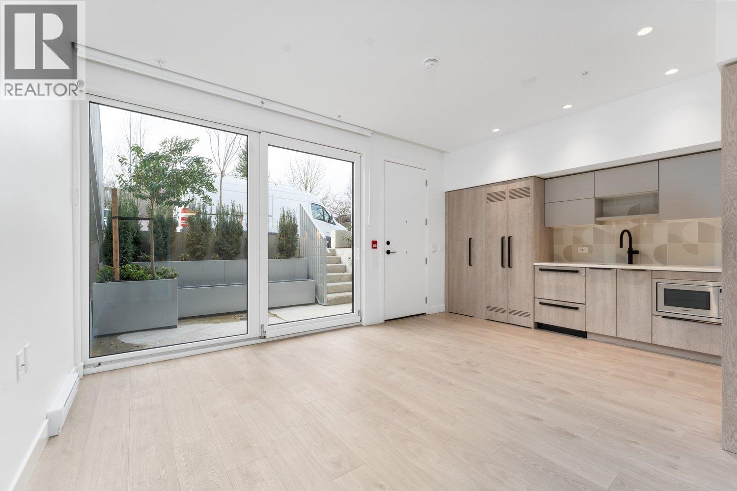 3132 Sophia Street, Vancouver, British Columbia  V5T 0K5 - Photo 8 - R3113499