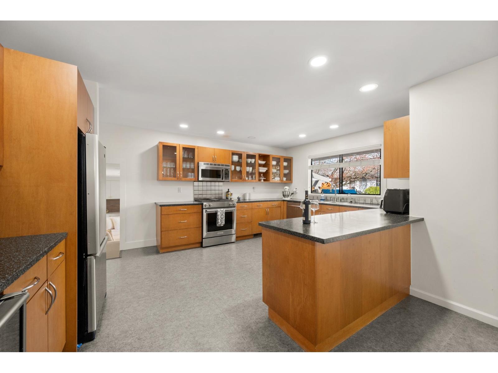 11473 Royal Crescent, Surrey, British Columbia  V3V 6V5 - Photo 13 - R3113490