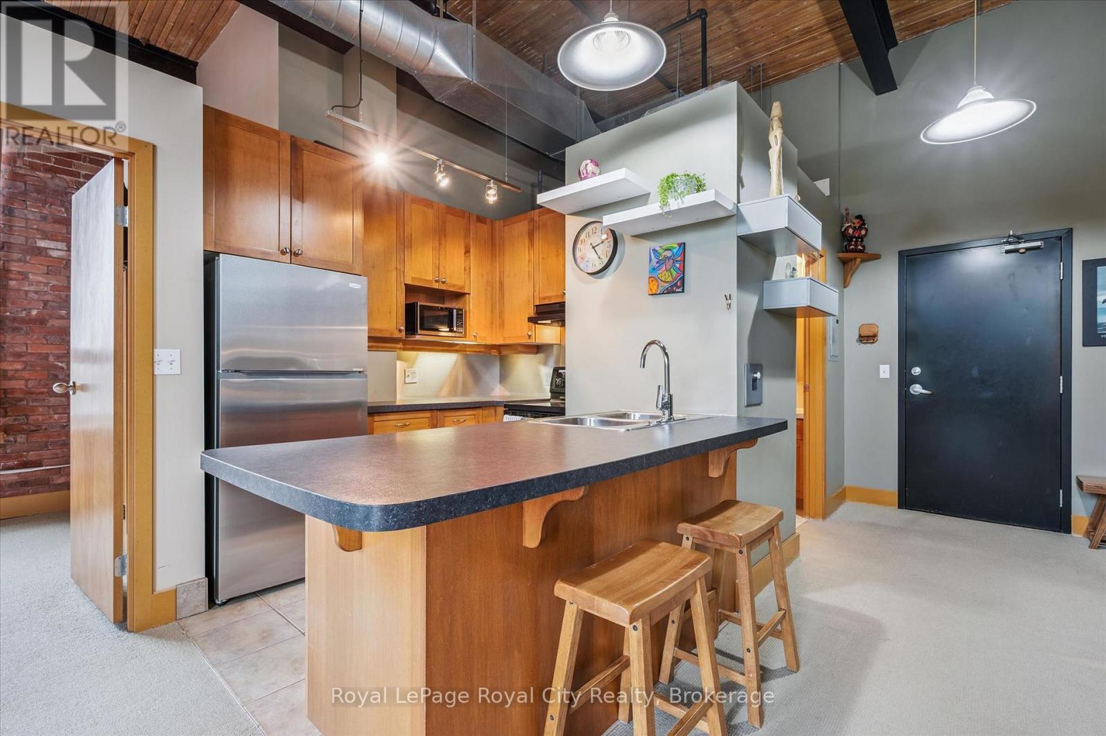 227 - 26 Ontario Street, Guelph, Ontario  N1E 7K1 - Photo 2 - X13021940