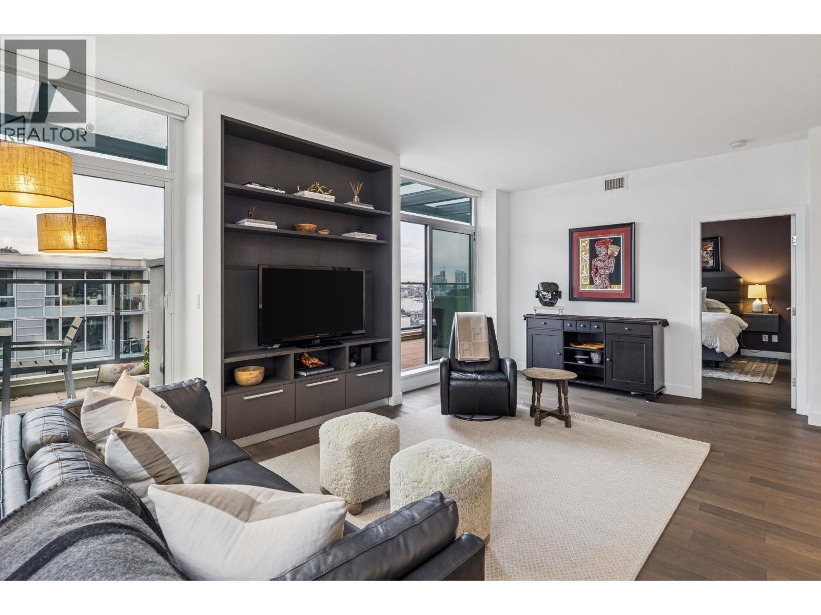 Ph1606 288 W 1st Avenue, Vancouver, British Columbia  V6C 3L2 - Photo 2 - R3096235