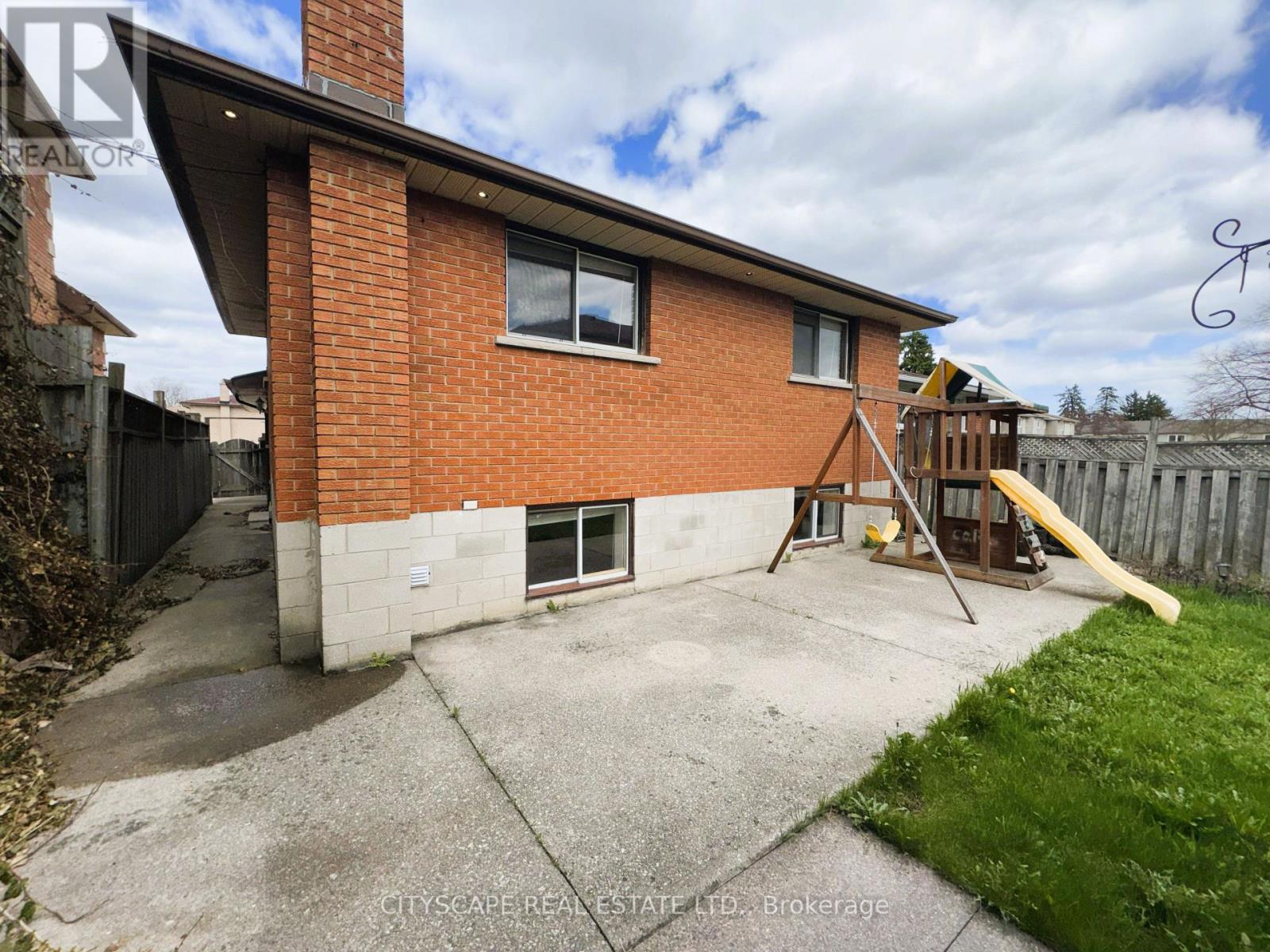 7 Quincy Court, Hamilton, Ontario  L8W 2T4 - Photo 41 - X13015522