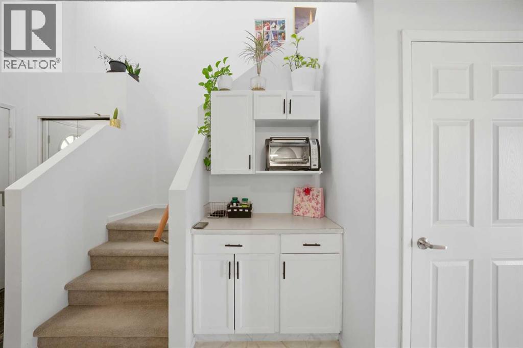 80 Martinglen Way Ne, Calgary, Alberta  T3J 3J1 - Photo 14 - A2301073