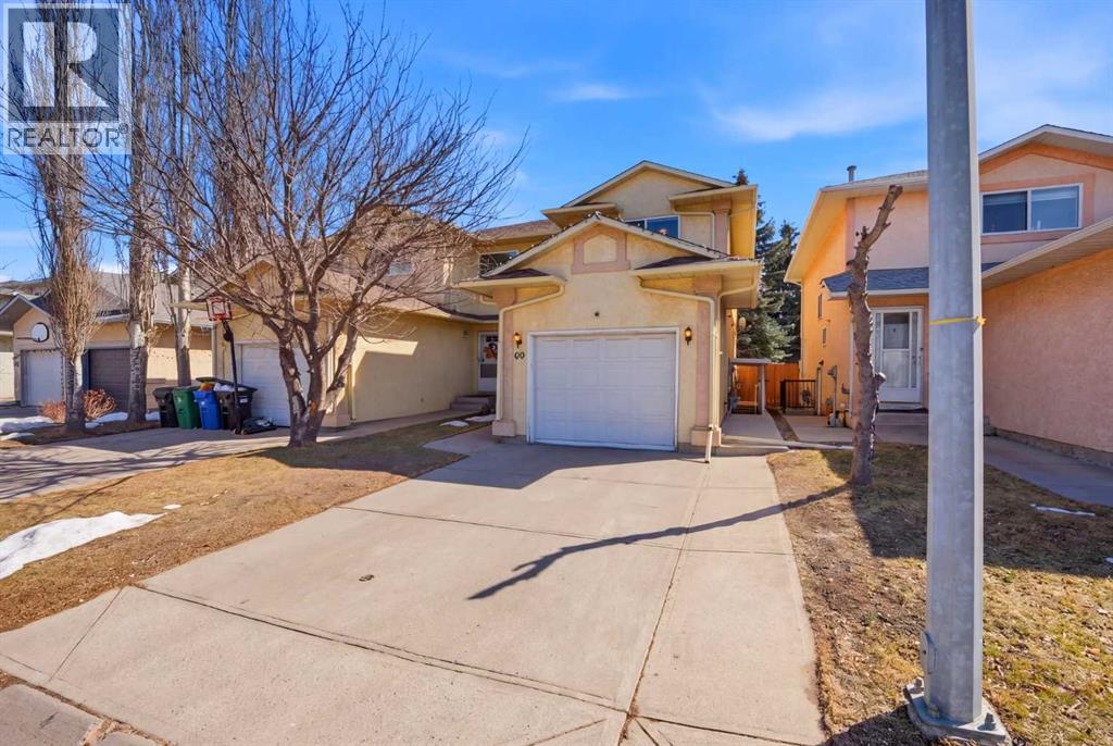 80 Martinglen Way NE, Calgary, Alberta