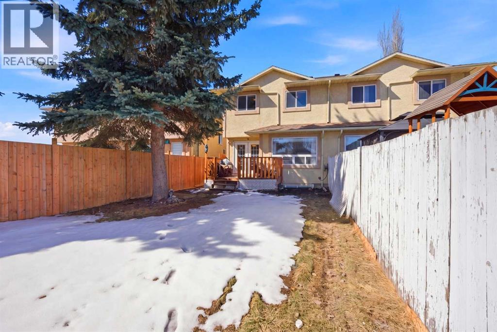 80 Martinglen Way Ne, Calgary, Alberta  T3J 3J1 - Photo 37 - A2301073