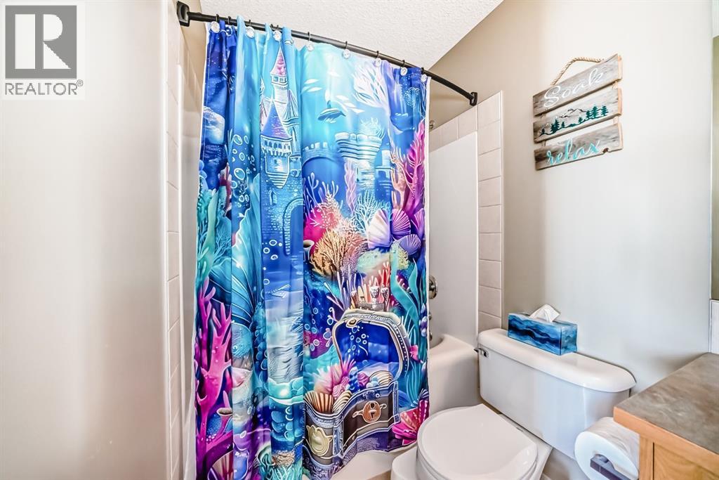 220 Hillcrest Court, Strathmore, Alberta  T1P 0A4 - Photo 36 - A2303094