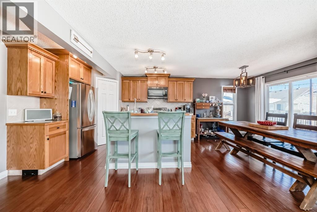 220 Hillcrest Court, Strathmore, Alberta  T1P 0A4 - Photo 4 - A2303094