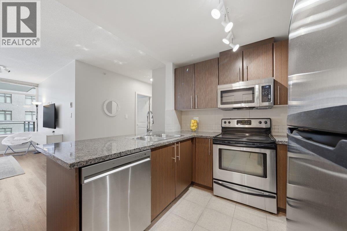 1803 898 Carnarvon Street, New Westminster, British Columbia  V3M 0C3 - Photo 2 - R3113440