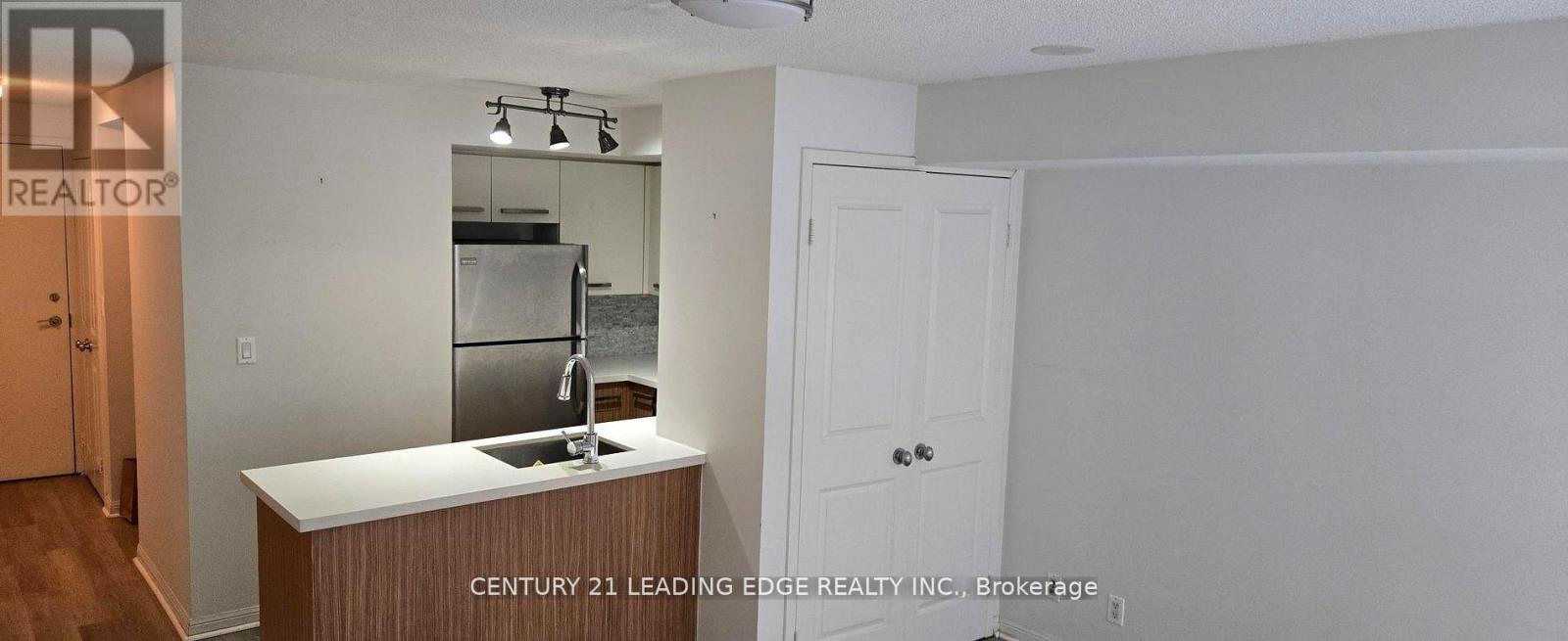 210 - 11 St. Joseph Street, Toronto, Ontario  M4Y 3G4 - Photo 5 - C13021904