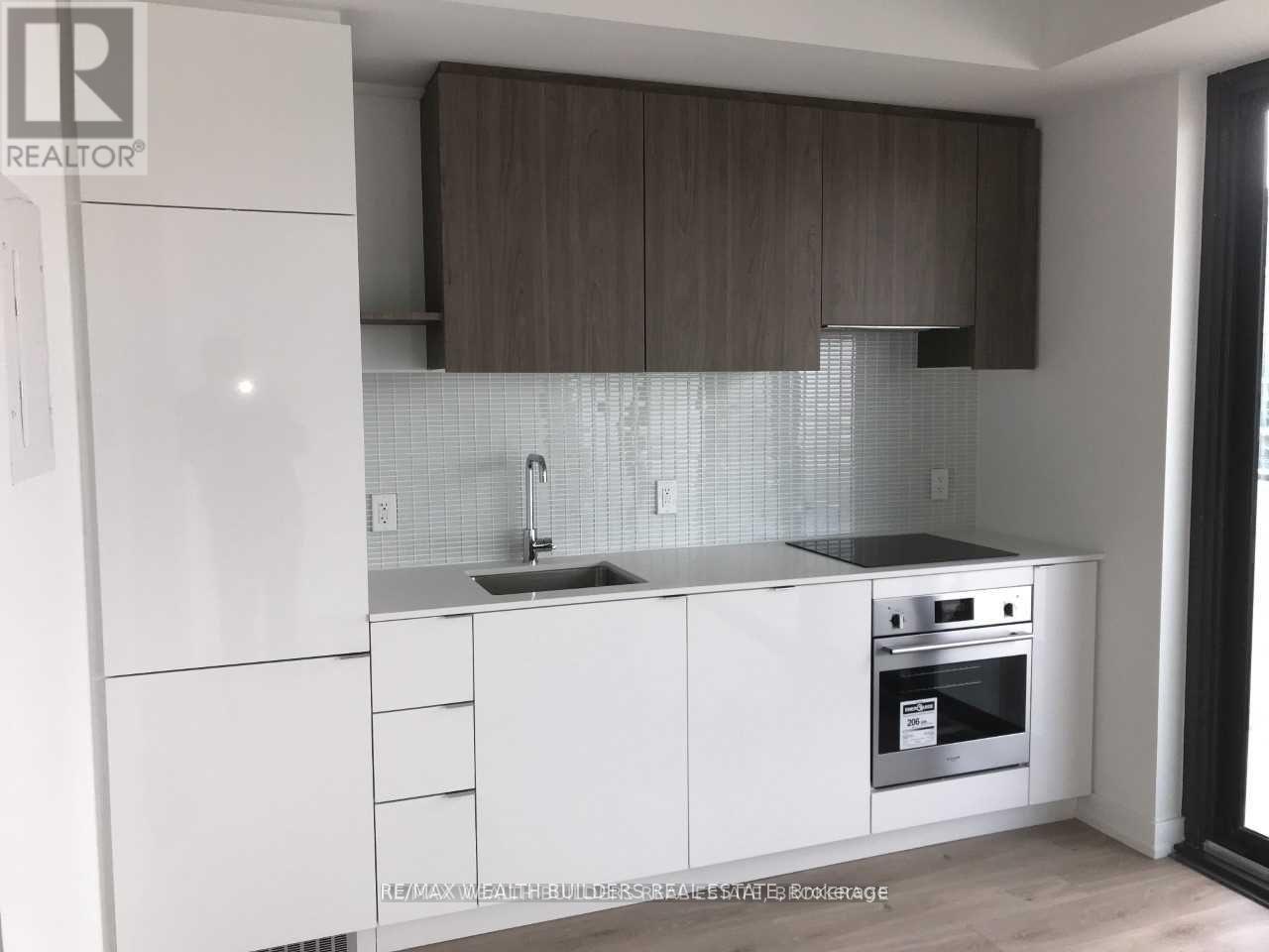 1204 - 161 ROEHAMPTON AVENUE, Toronto, Ontario