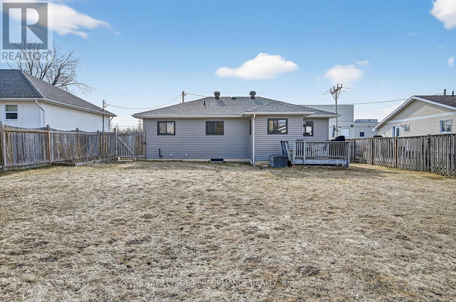 107 Lorne Street, Smiths Falls, Ontario  K7A 3L1 - Photo 33 - X13021856