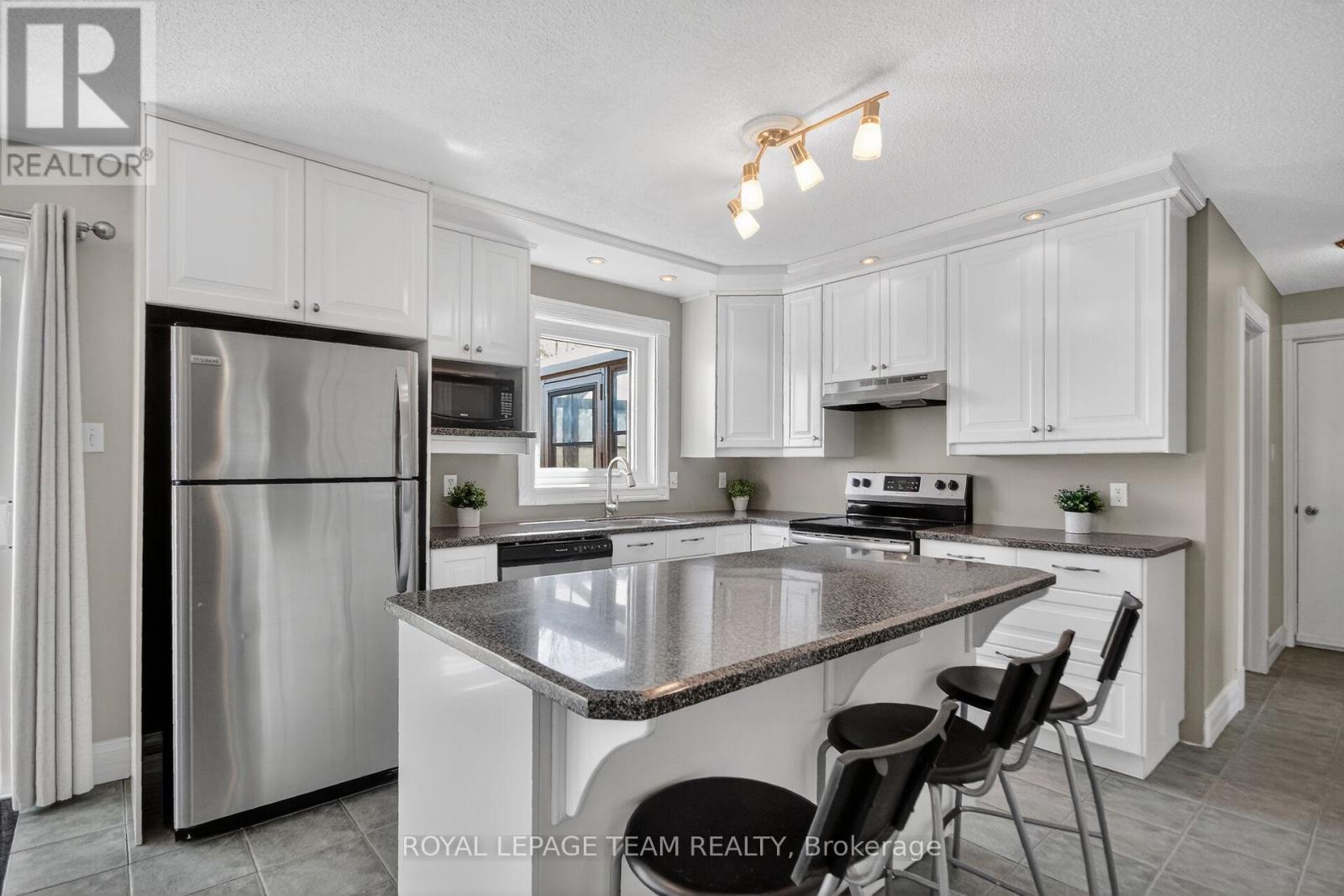 2867 Stagecoach Road, Ottawa, Ontario  K0A 2W0 - Photo 12 - X13021984