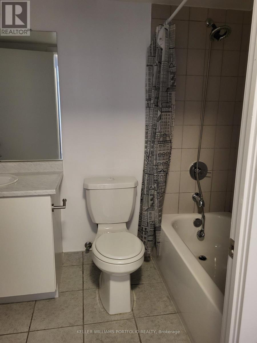 1013 - 8 Trent Avenue, Toronto, Ontario  M4C 0A6 - Photo 7 - E13021942