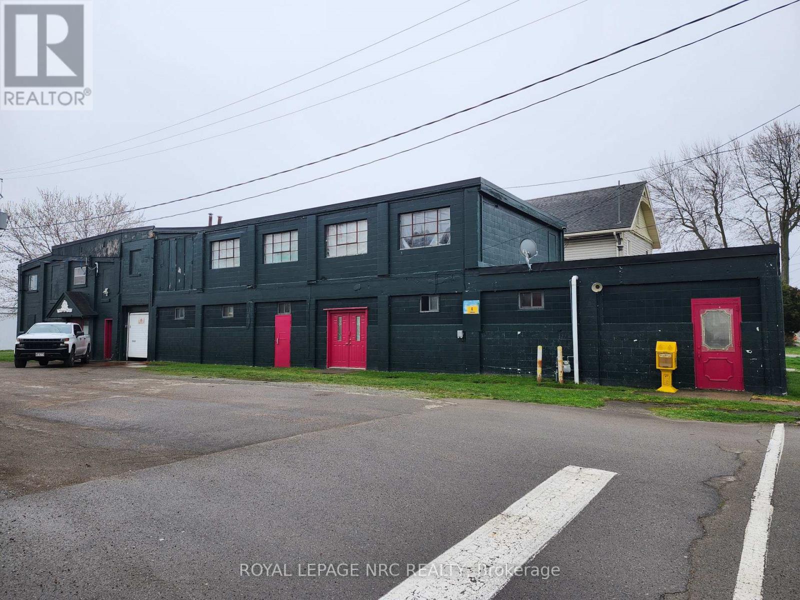 6 George Street, Port Colborne, Ontario  L3K 3S1 - Photo 2 - X13021936