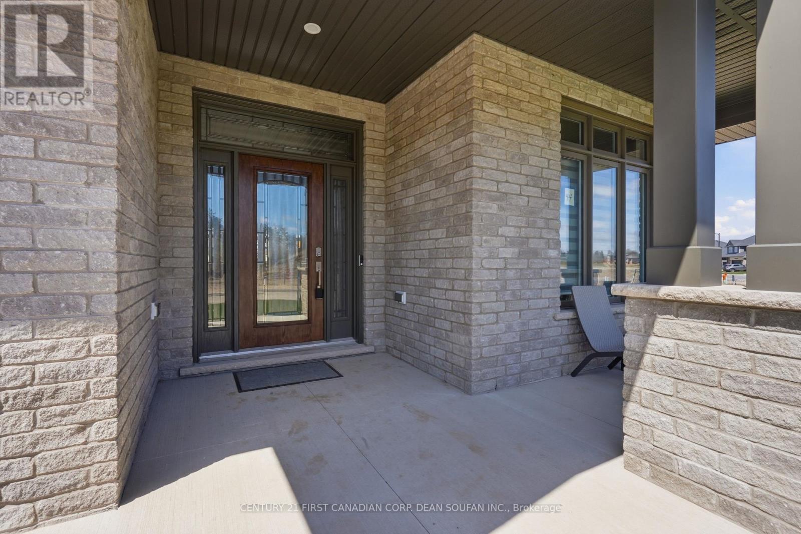 44 Muirfield Drive, St. Thomas, Ontario  N5R 0R9 - Photo 4 - X12798492