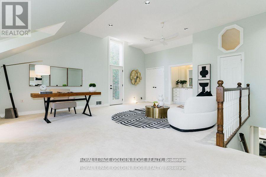 8 Greenvalley Circle, Whitchurch-Stouffville, Ontario  L4A 2L4 - Photo 15 - N13021860