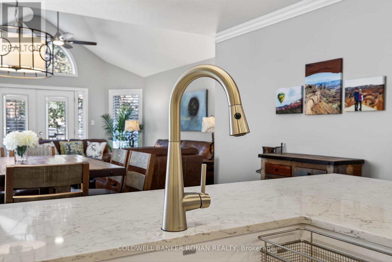 9 - 142 Bella Vista Trail, New Tecumseth, Ontario  L9R 2G8 - Photo 12 - N13021894