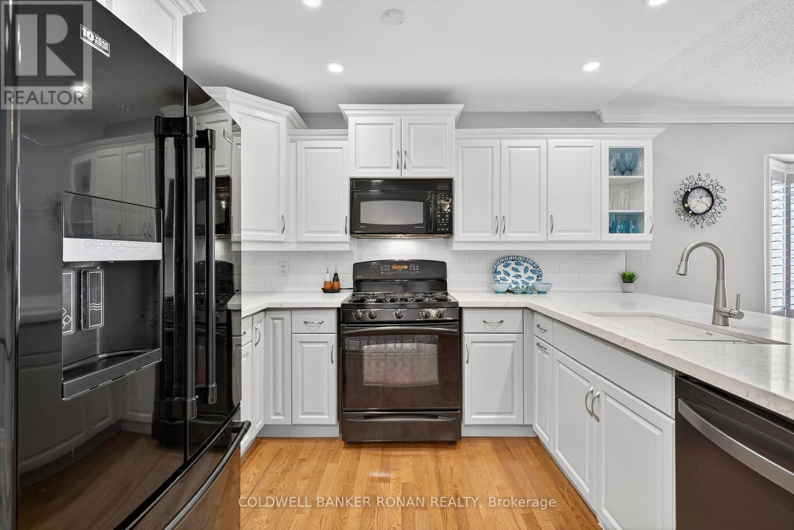 9 - 142 Bella Vista Trail, New Tecumseth, Ontario  L9R 2G8 - Photo 9 - N13021894