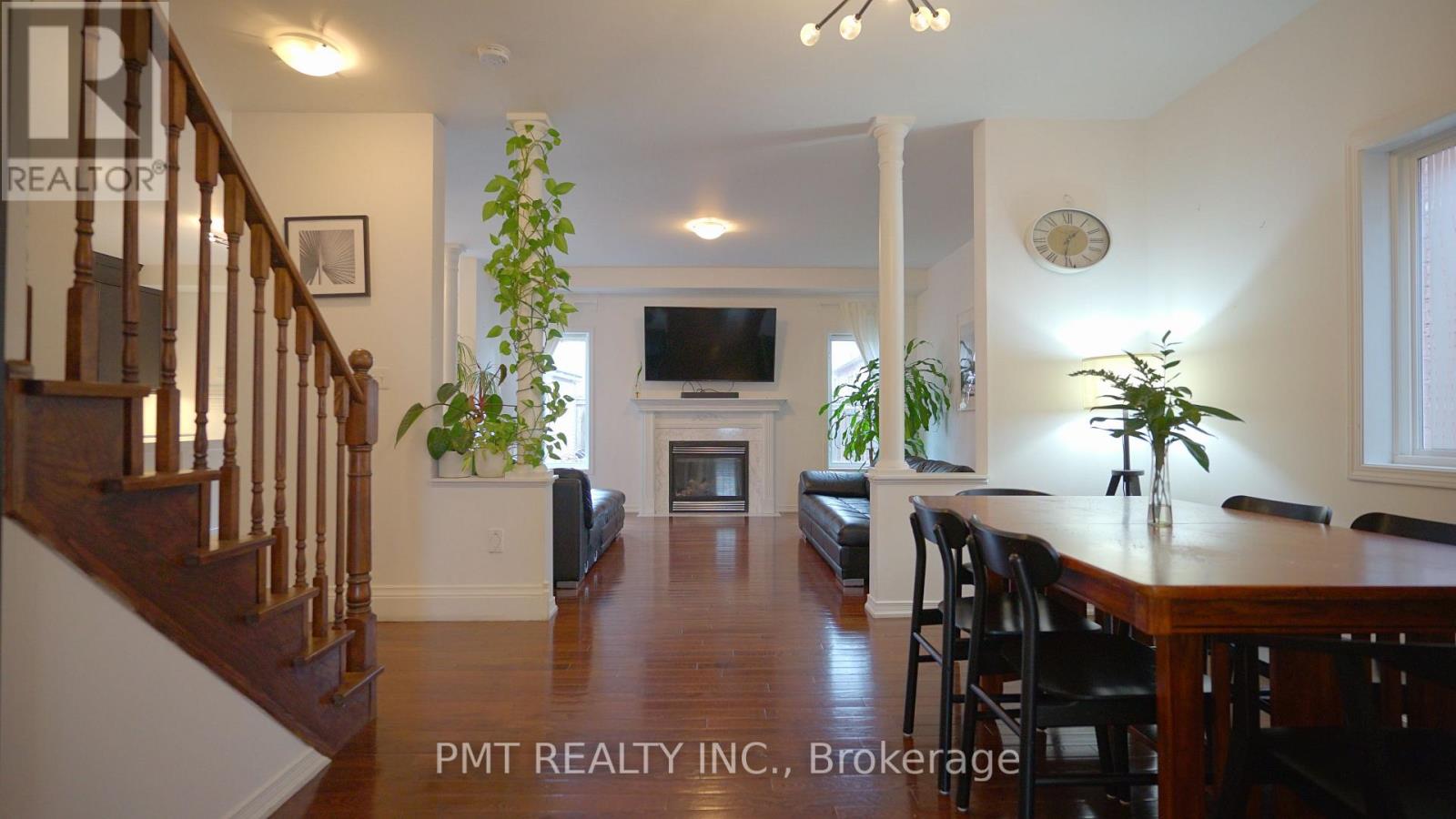 2068 Gibson Street, Innisfil, Ontario  L9S 0H2 - Photo 2 - N13021974